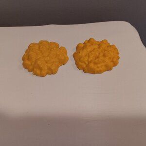 1980's Fisher Price Fun With Food Scrambled Eggs 2 Pcs